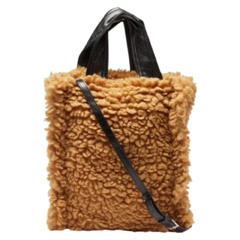 Stand Studio Leia Faux Fur Sherpa Tote Bag In Nougat